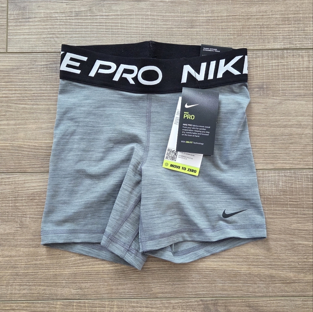 NWT Nike Pro Heather Gray Shorts with Black Waistband